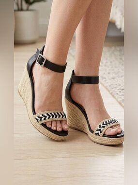Christian Siriano Espadrille Wedge Sandals Size 6.5